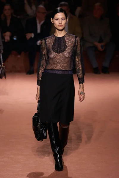 Look 61